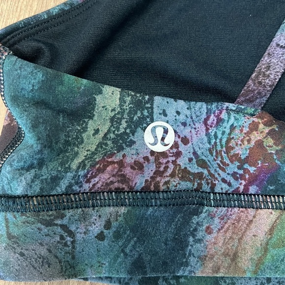 Lululemon Energy Bra High Neck in Cosmic Shift Multi Size 8 - Picture 3 of 4